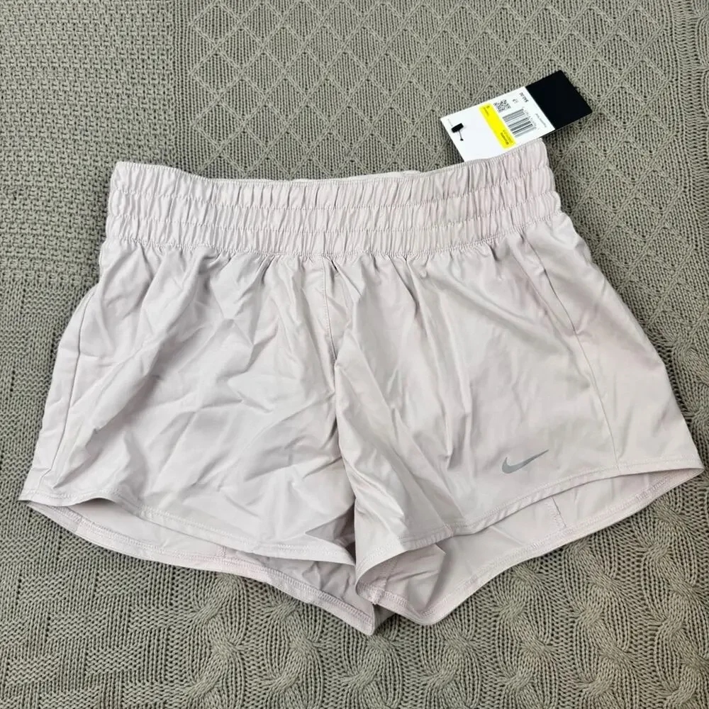 Nike Women's Athletic Shorts DX6010-019 Small